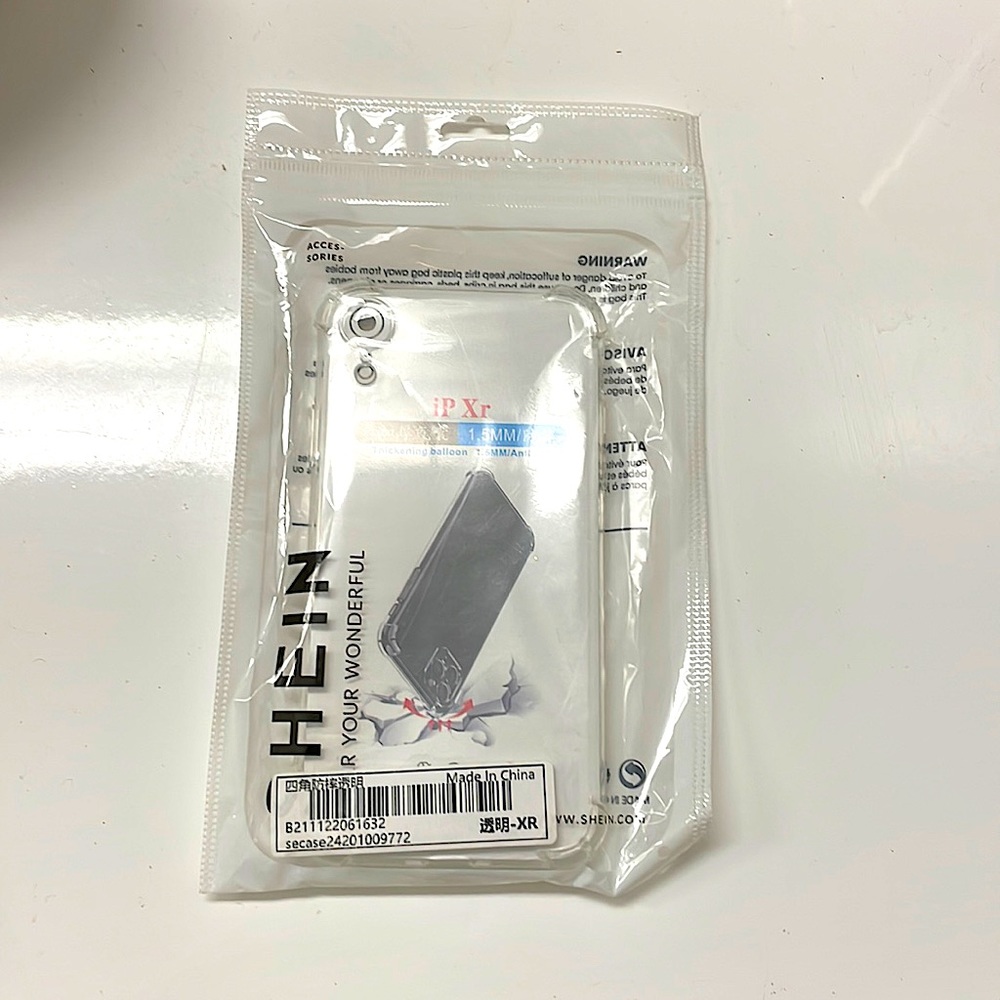 NEVER BEFORE USED Clear iPhone XR Case. Anti fall and great for decorating.